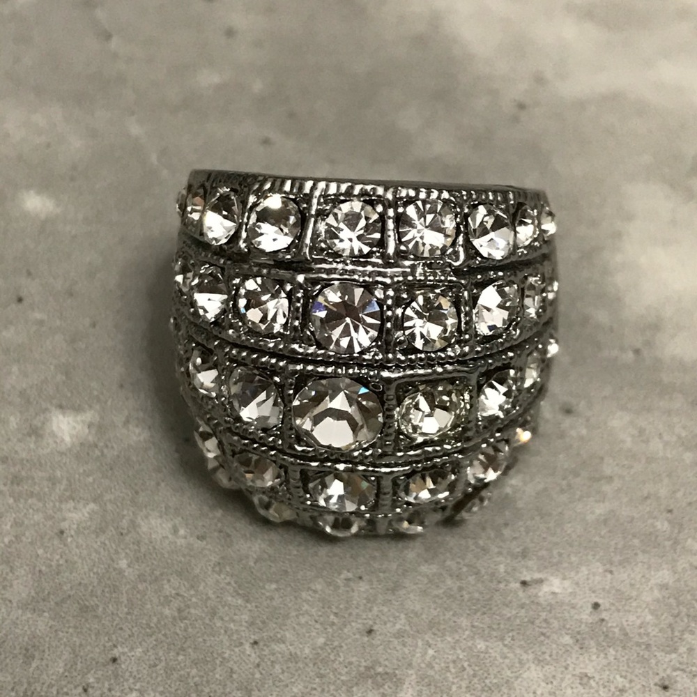 5/$15 Silver Tone Multi-layer Cocktail Ring